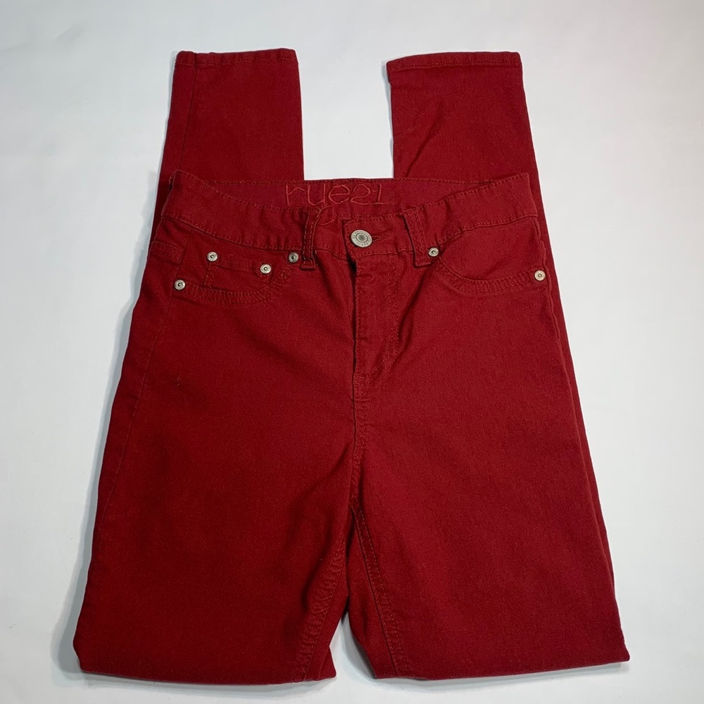 🌸 Rue 21 Midrise Skinny Short  7/8 Short Pants